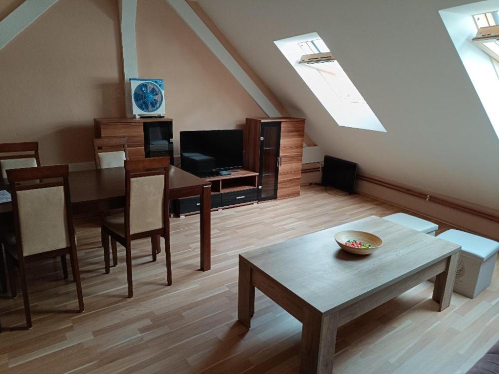 Apartmany Greg Ceske Budejovice Ngoại thất bức ảnh