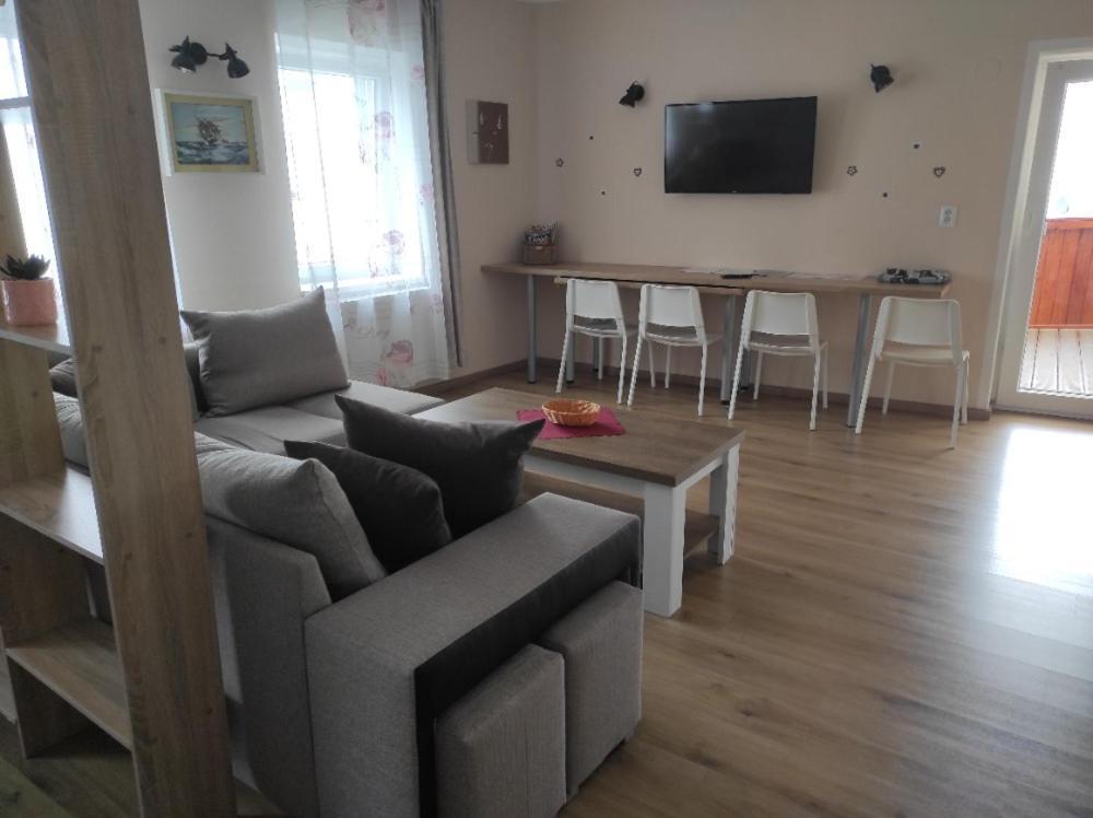 Apartmany Greg Ceske Budejovice Ngoại thất bức ảnh